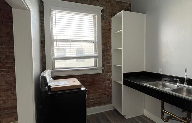 Studio, 1 bath, 500 sqft, $1,500, Unit 39-420