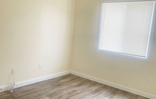 1 bed, 1 bath, 380 sqft, $1,650, Unit 1/2a