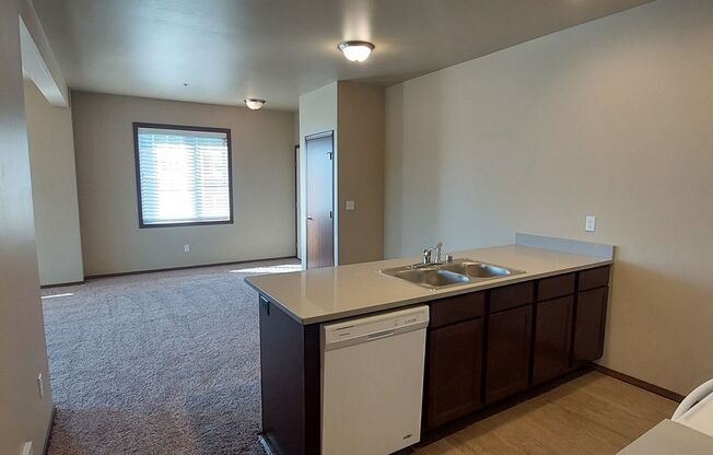 2 beds, 1 bath, $1,595, Unit 304