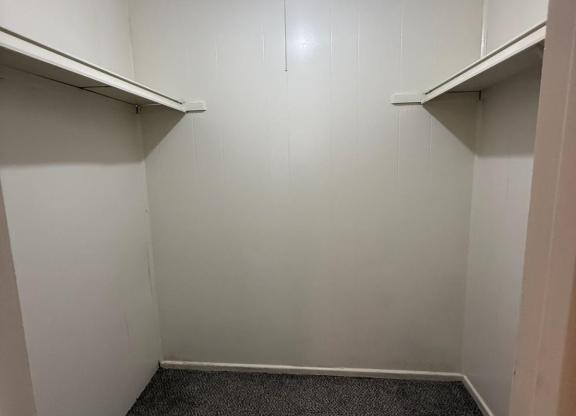 1 bed, 1 bath, 575 sqft, $595