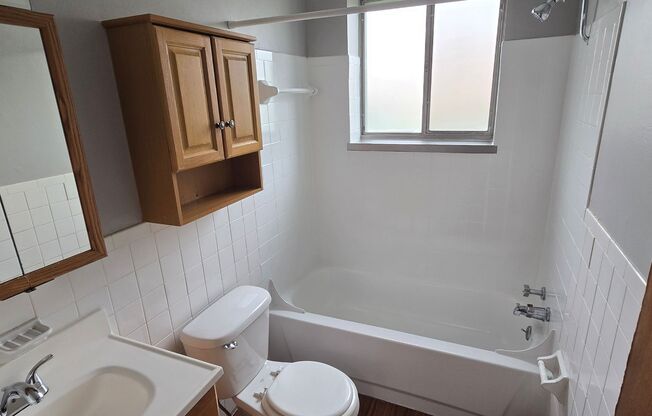 1 bed, 1 bath, 750 sqft, $865, Unit 64