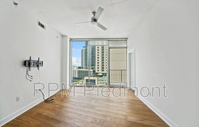 44 Peachtree Pl NW
