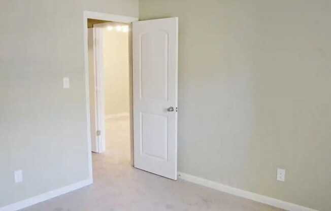 2 beds, 2 baths, 1,150 sqft, $1,599, Unit 0603