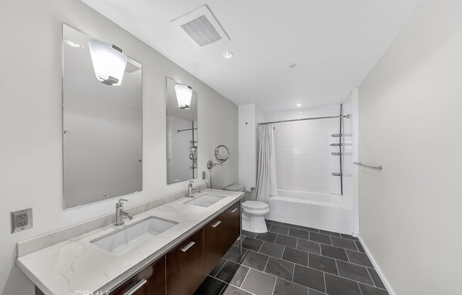 1 bed, 1.5 baths, 1,390 sqft, $3,500, Unit 1707