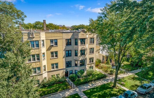 1 bed, 1 bath, 708 sqft, $2,295, Unit 4865-3W