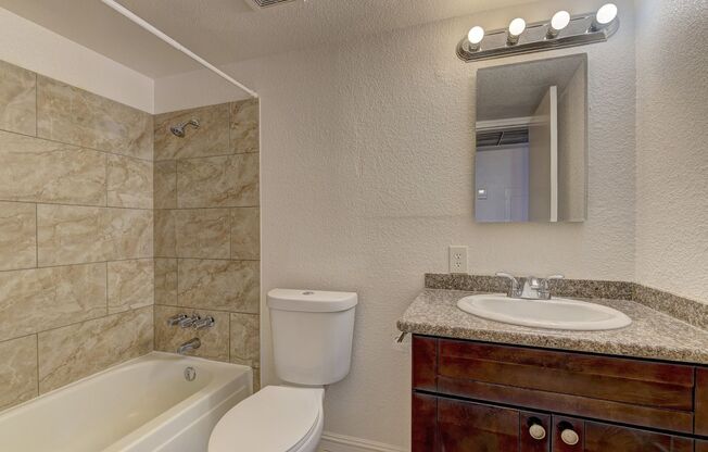 3639 KOLENDO CT LAS VEGAS, NV  89103-1422