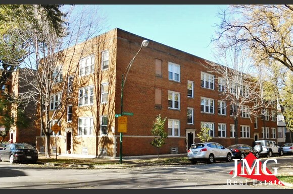 1636 W GRACE
