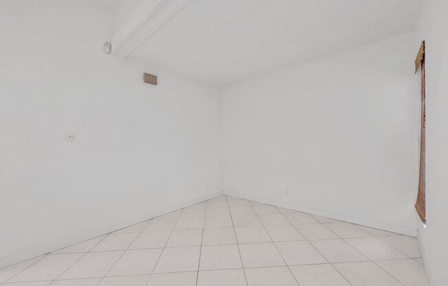 "Rare Single-Story Remodel: Modern 3BR End-Unit in University Park