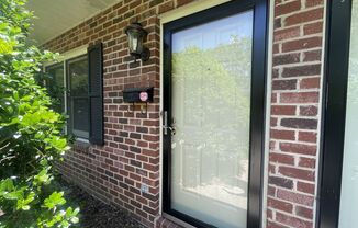 Private 2BD/1.5BA Townhouse in Prime NW Hickory Location | Available 6/1/2026