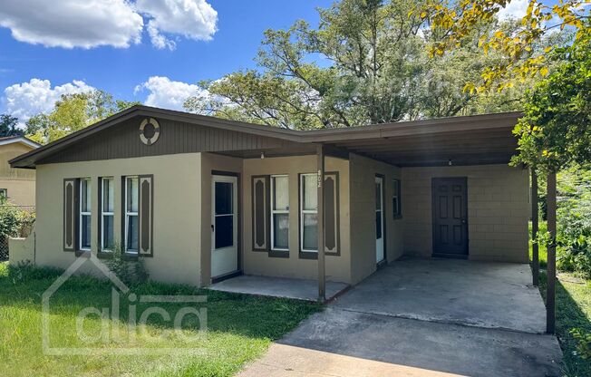 Stylishly Renovated 4-Bedroom Home Near Historic Downtown Sanford!
