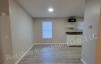 3 beds, 2 baths, $1,595