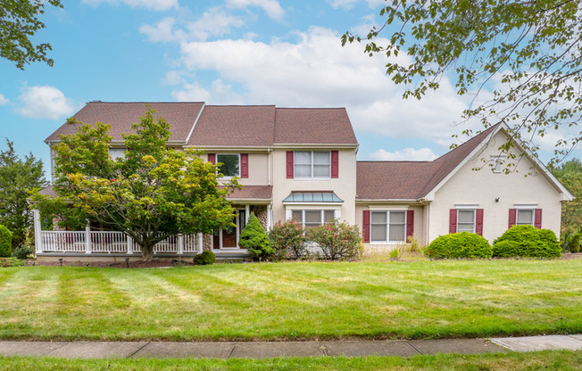 11 ENDICOTT LN