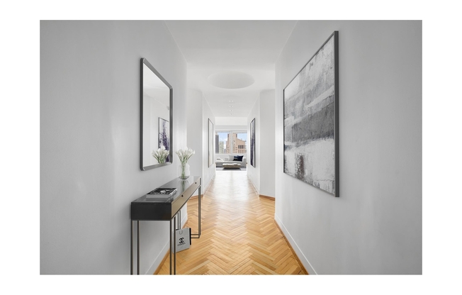 2 beds, 3.5 baths, $15,000, Unit 5101