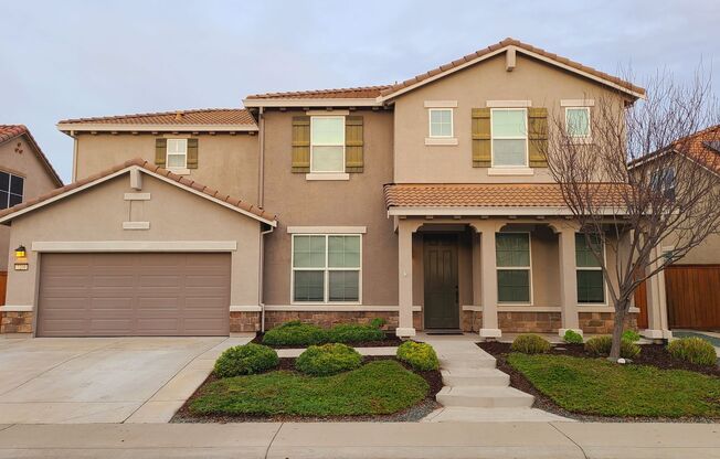 Exceptionally Gorgeous Multi-Generational Home in Roseville!