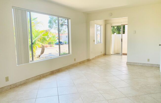 PERFECTLY LOCATED POINT LOMA 2BD/1.5BA TOWNHOME! $2,995/mo