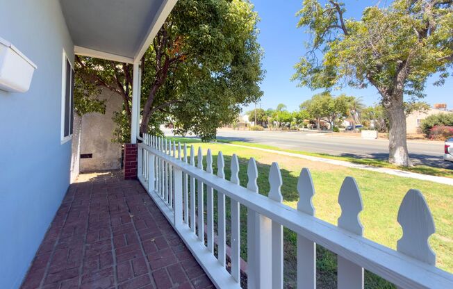4114 W Victory Blvd