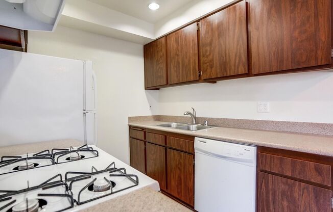 1 bed, 1 bath, 750 sqft, $2,045, Unit 202