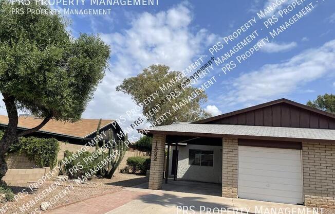1532 E EL PARQUE DR