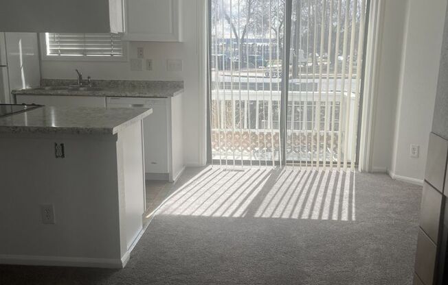 2 beds, 1 bath, $2,200, Unit # 1