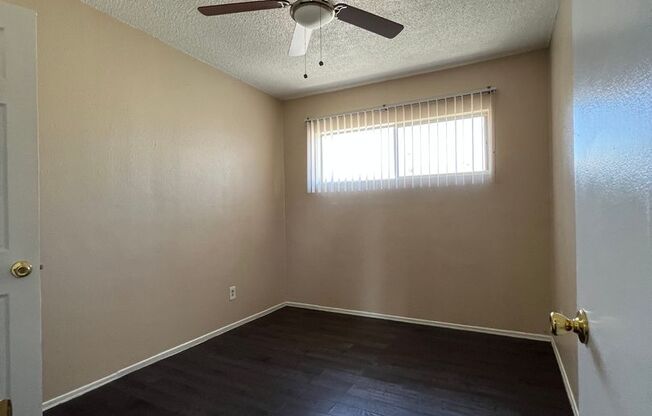 2 beds, 1 bath, $2,450, Unit 6