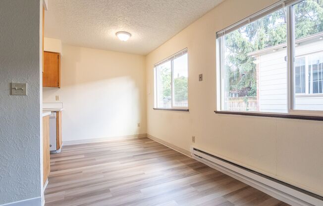 Pine St Apartments