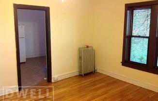 2700 N Spaulding Ave