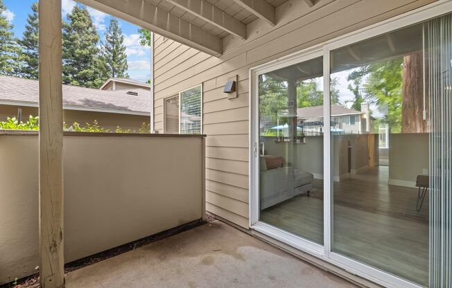 1 bed, 1 bath, 708 sqft, $1,725, Unit 142