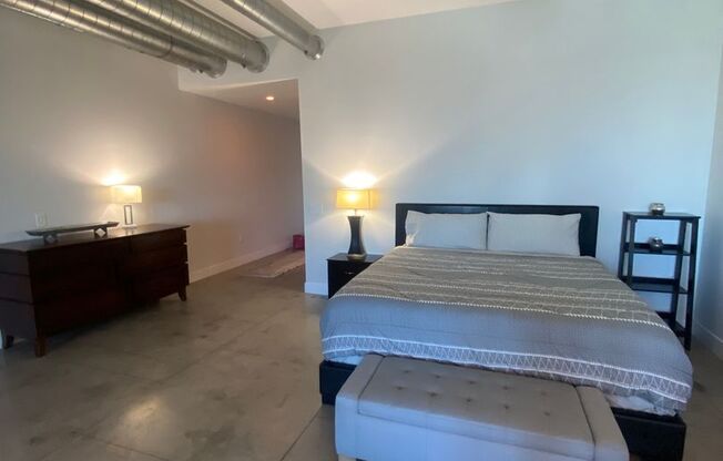 Studio, 1 bath, $2,200, Unit 1212