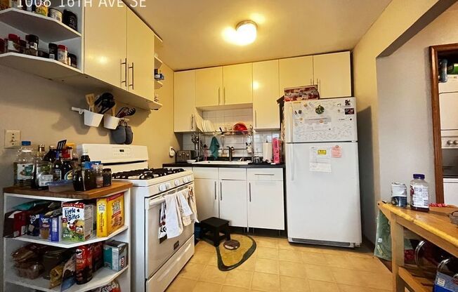 1008 16 AVE SE