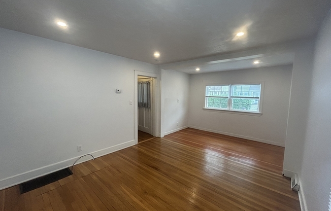 46 LAWN AVE