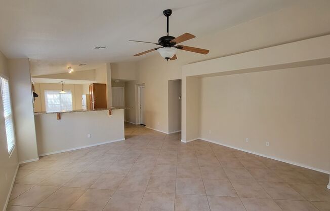 Charming 4 bedroom Avondale home!