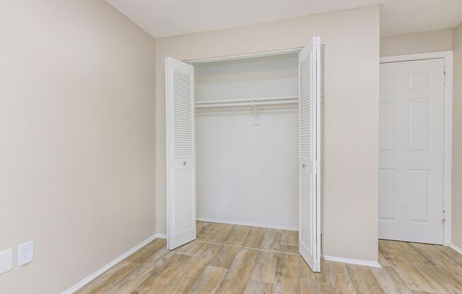 2 beds, 1 bath, 970 sqft, $1,575