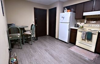 1114 Imperial Circle