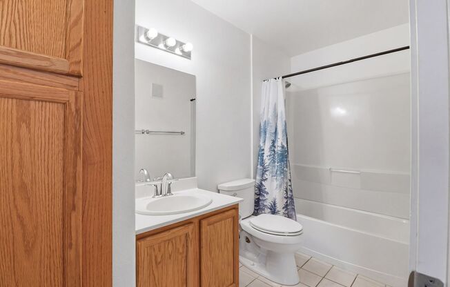 2 beds, 2 baths, $1,200, Unit # 103