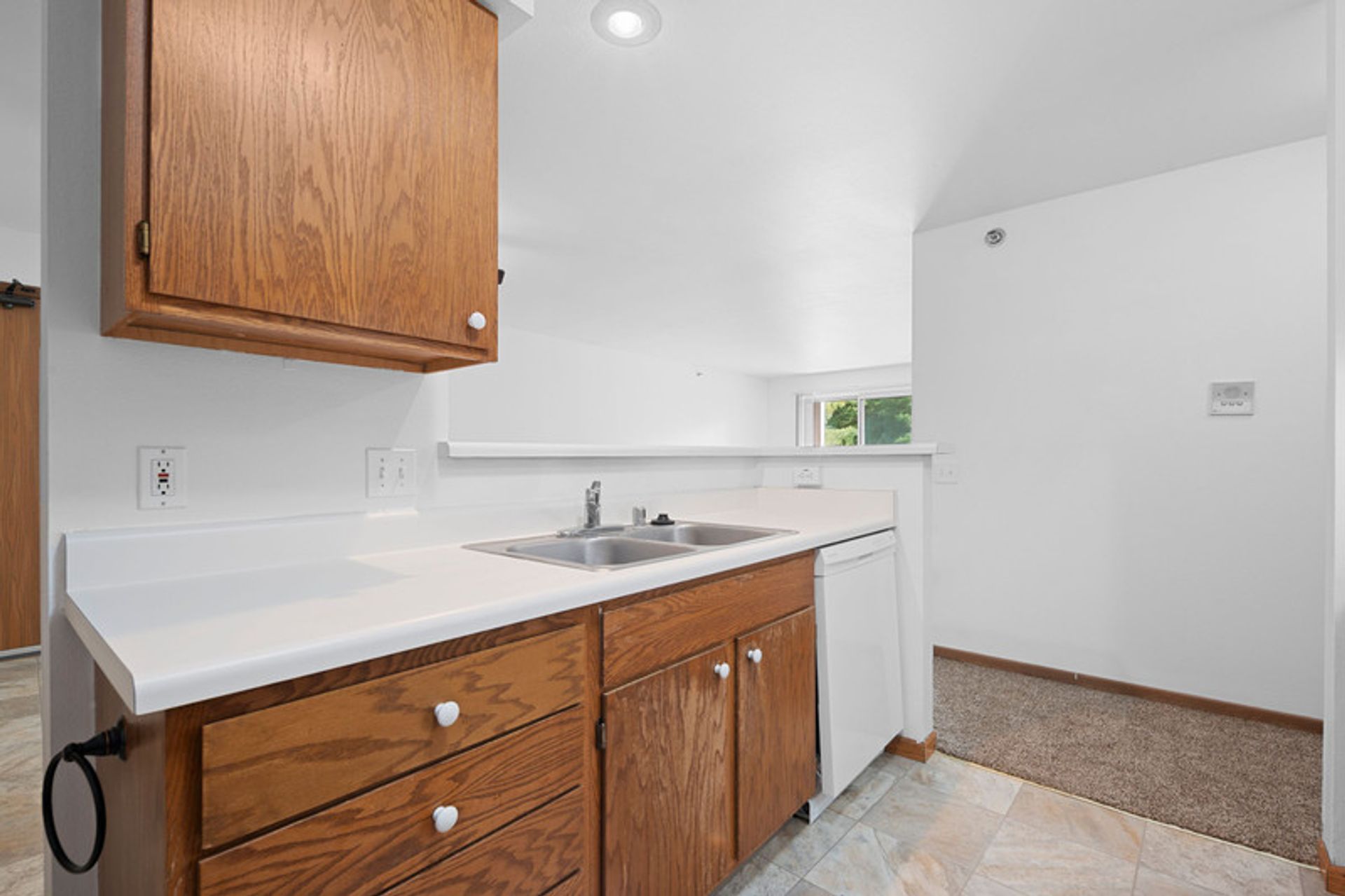 2021 Barton Ave