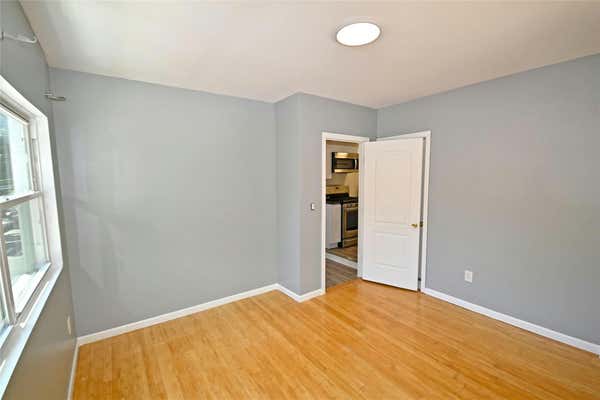 3 beds, 1 bath, 1,280 sqft, $2,700