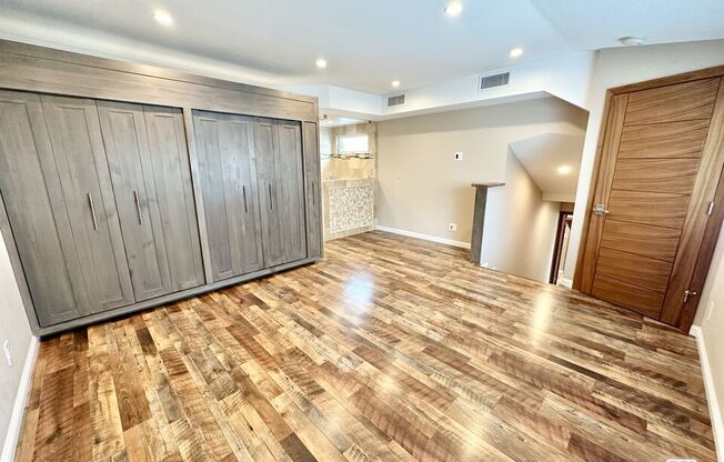 15 QUARTERDECK ST