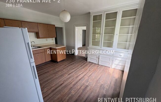 736 FRANKLIN AVE
