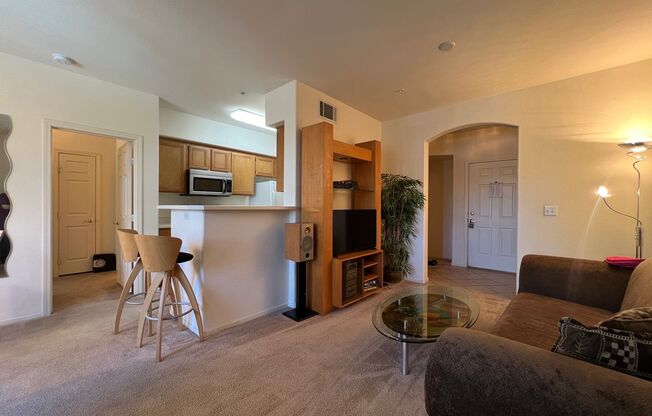 Beautiful 2 bedroom fully furnished condo