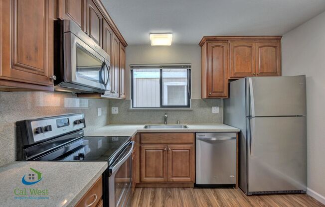 $2595 - Pristine 2 Bed/1 Bath Upstairs Apartment Downtown San Jose near SJSU! COMING SOON!