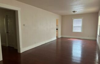 2 beds, 1 bath, $1,900