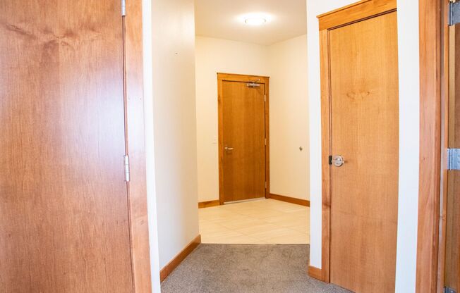2 beds, 2 baths, $1,795, Unit 202