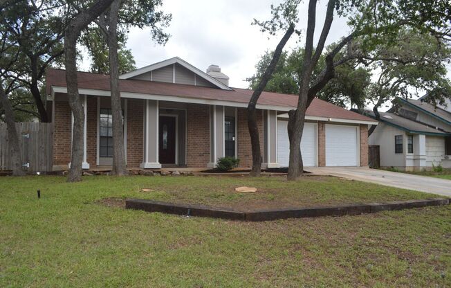 Gorgeous, Spacious 4 bed 2 bath