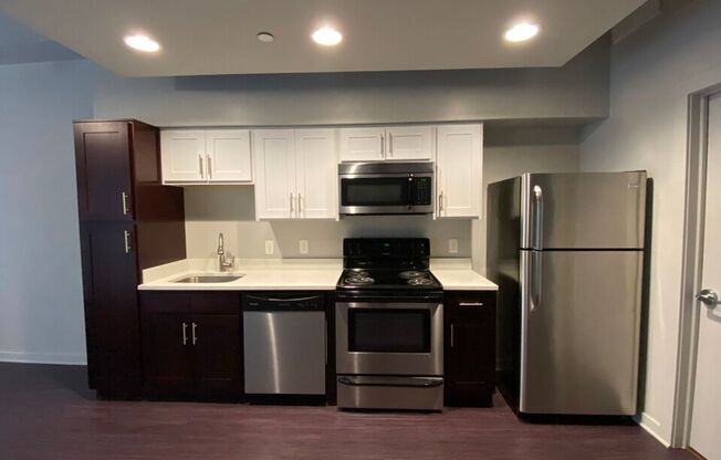 Studio, 1 bath, 431 sqft, $995, Unit Unit 312