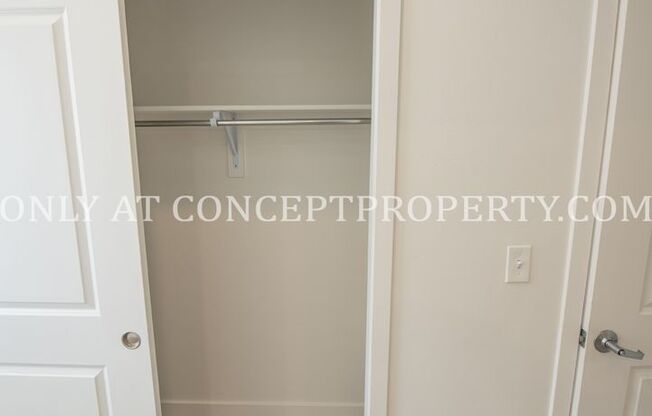 3 beds, 2 baths, 1,150 sqft, $2,799, Unit 220