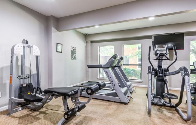 1 bed, 1 bath, 500 sqft, $765, Unit 111