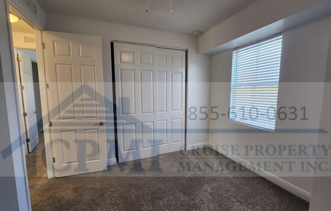 3 beds, 2.5 baths, 1,372 sqft, $2,995, Unit 13-8815