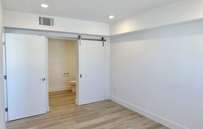 1 bed, 1 bath, 607 sqft, $2,440, Unit 602