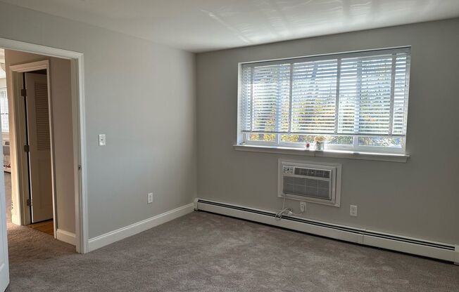 1 bed, 1 bath, 578 sqft, $1,495, Unit G04