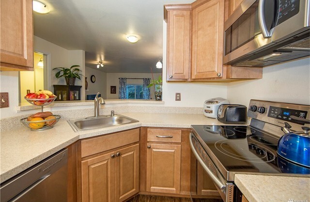 Beautiful Townhome 2 bedrooms and 2.5 bath in Issaquah